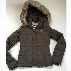 Rare Vintage Y2K Hollister Down Puffer Jacket Faux Fur Hood Preppy